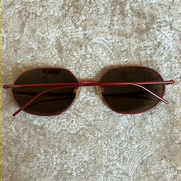 Fendi Retro Pink Metal Wire Frame Sunglasses Round Geometric Lightweight Shades main image 4